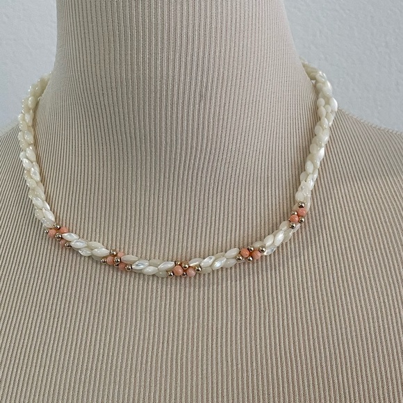 Fresh water pearl and corral beaded necklace with gold balls - Picture 2 of 4